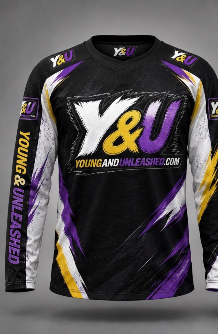 Moto / Team Long Sleeve Jersey front view